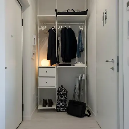 Little House With View * ארונה