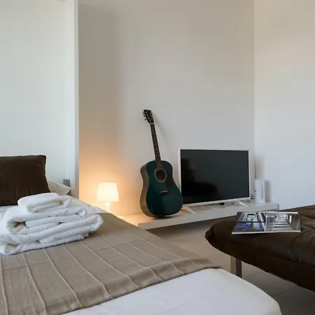 Little House With View *