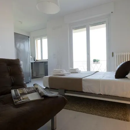 Little House With View Апартаменты