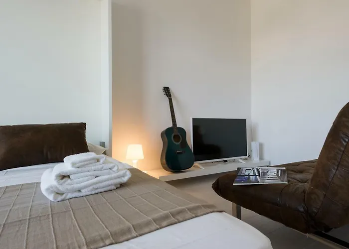 Little House With View *