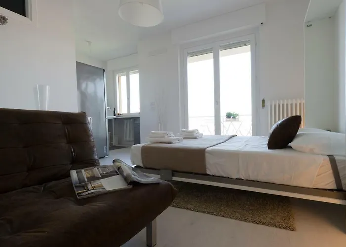 Little House With View Apartment